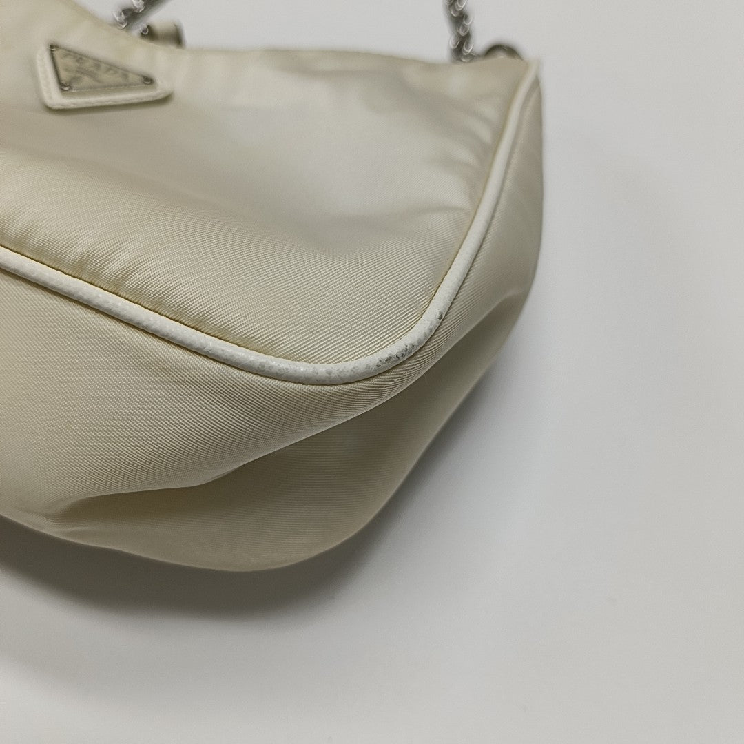 Re-Edition2005 Mini Nylon White