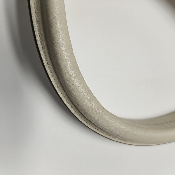 Queen Margaret Small Calfskin White