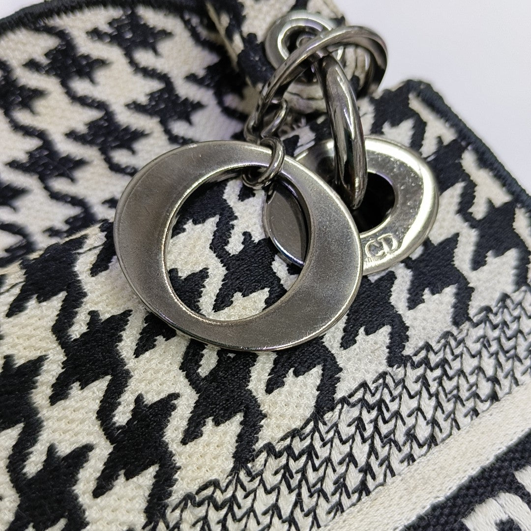 Lady Dior Mini Canvas Black