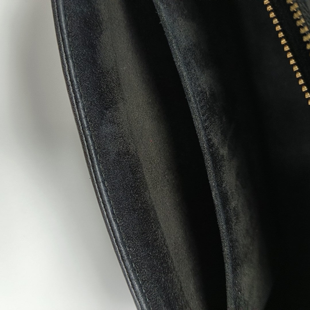 Diorama Medium Cannage Calfskin Black