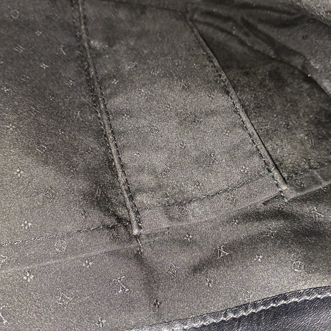 L'AFFRIOLANT Calfskin Black