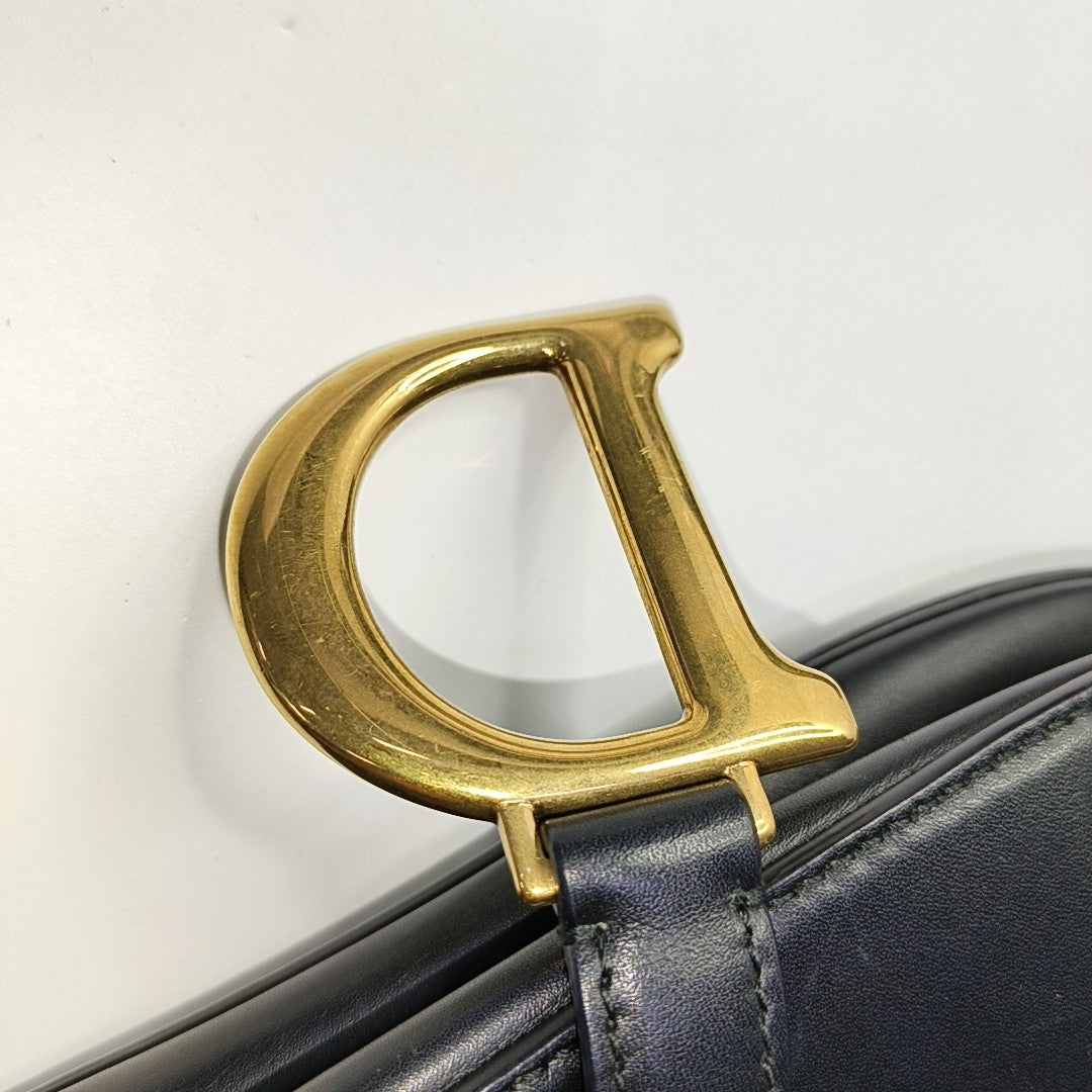 Saddle Small Calfskin Black