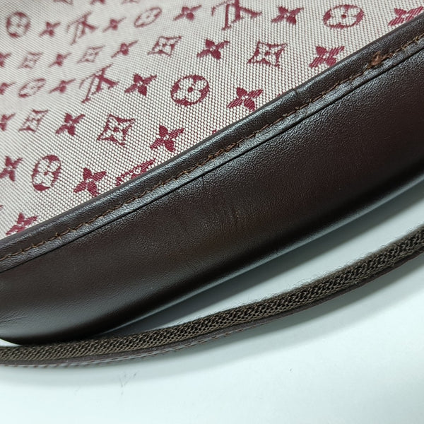 BERANGERE Monogram Canvas Red
