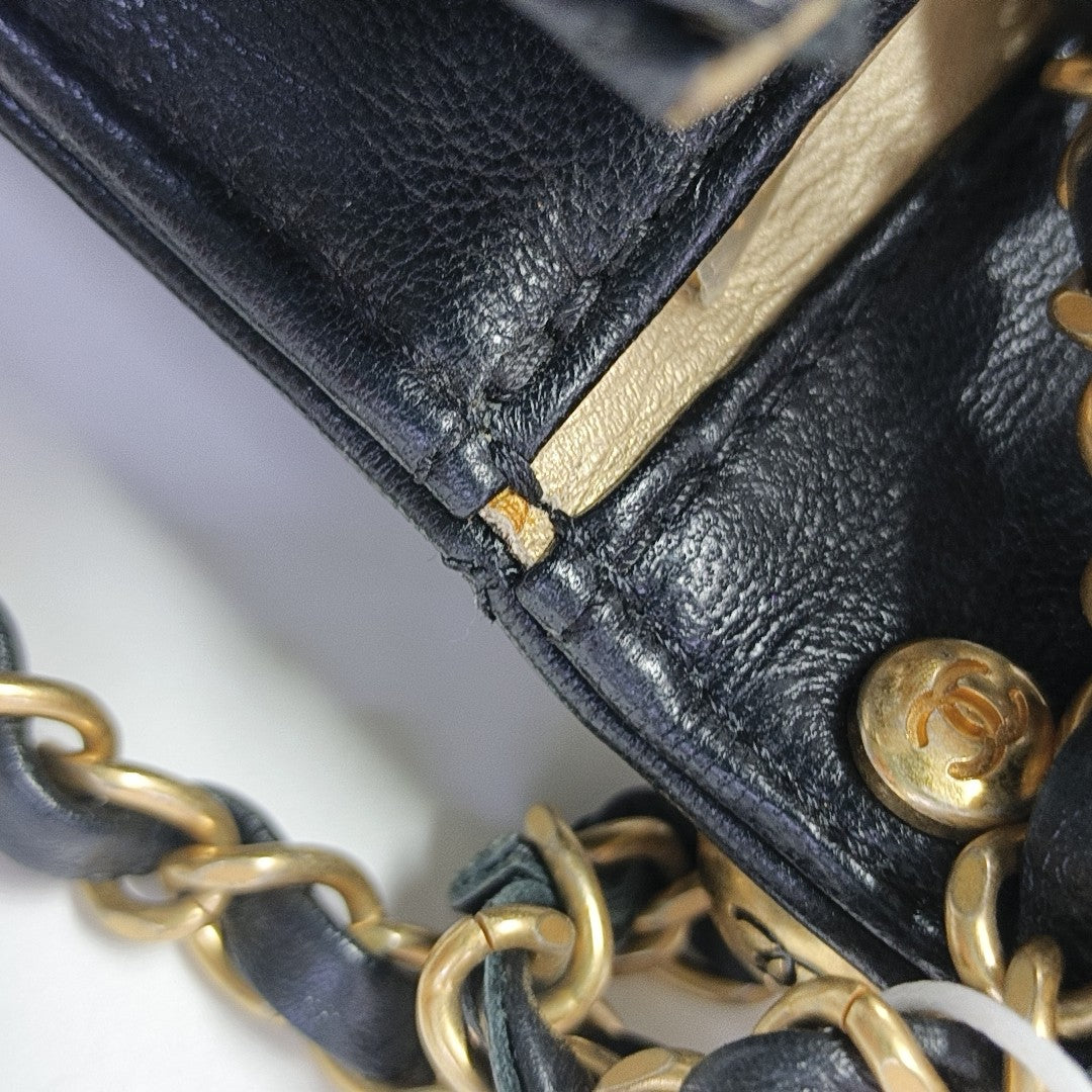 Quilted Lambskin Shoulder Bag Black