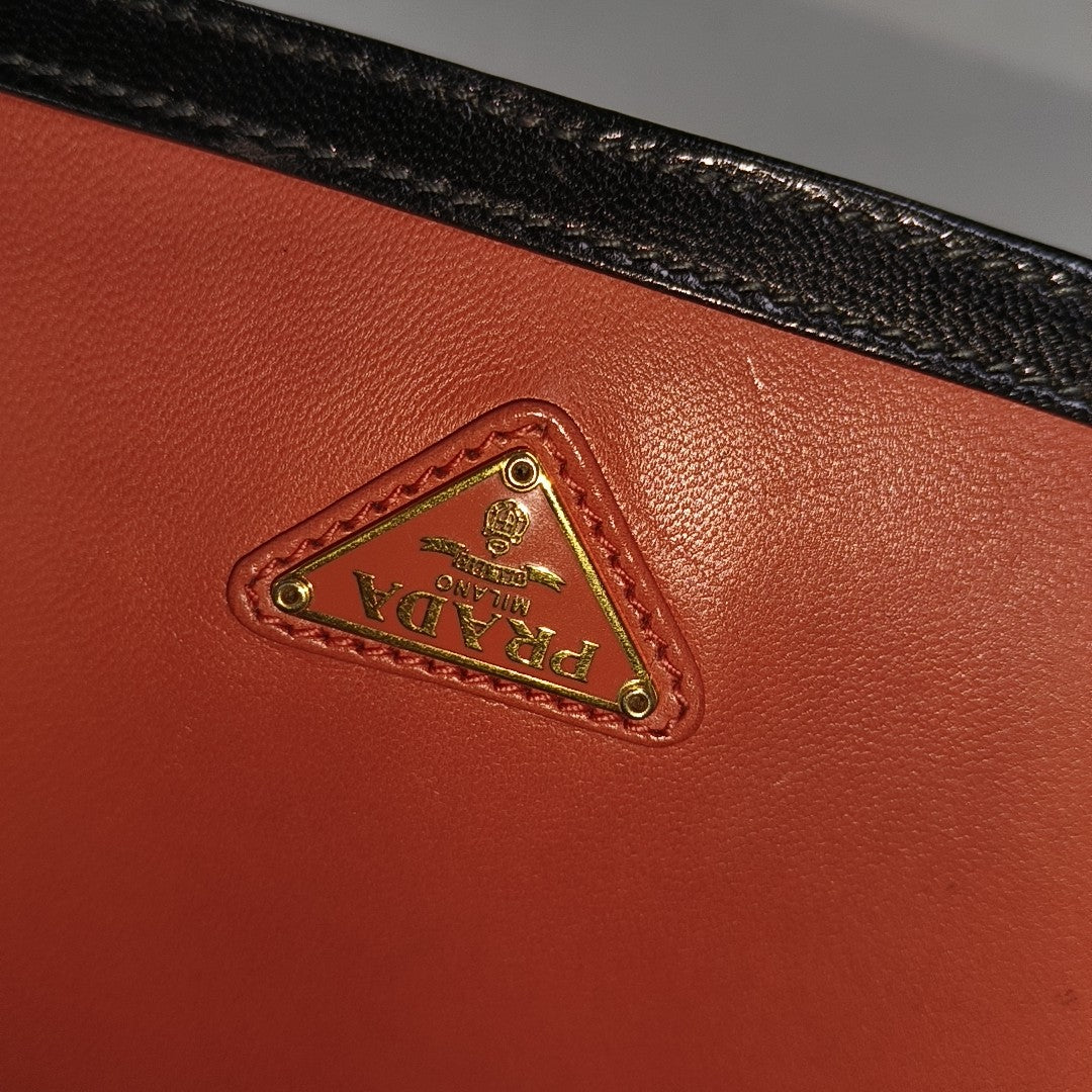 Leather Shoulder Bag Black