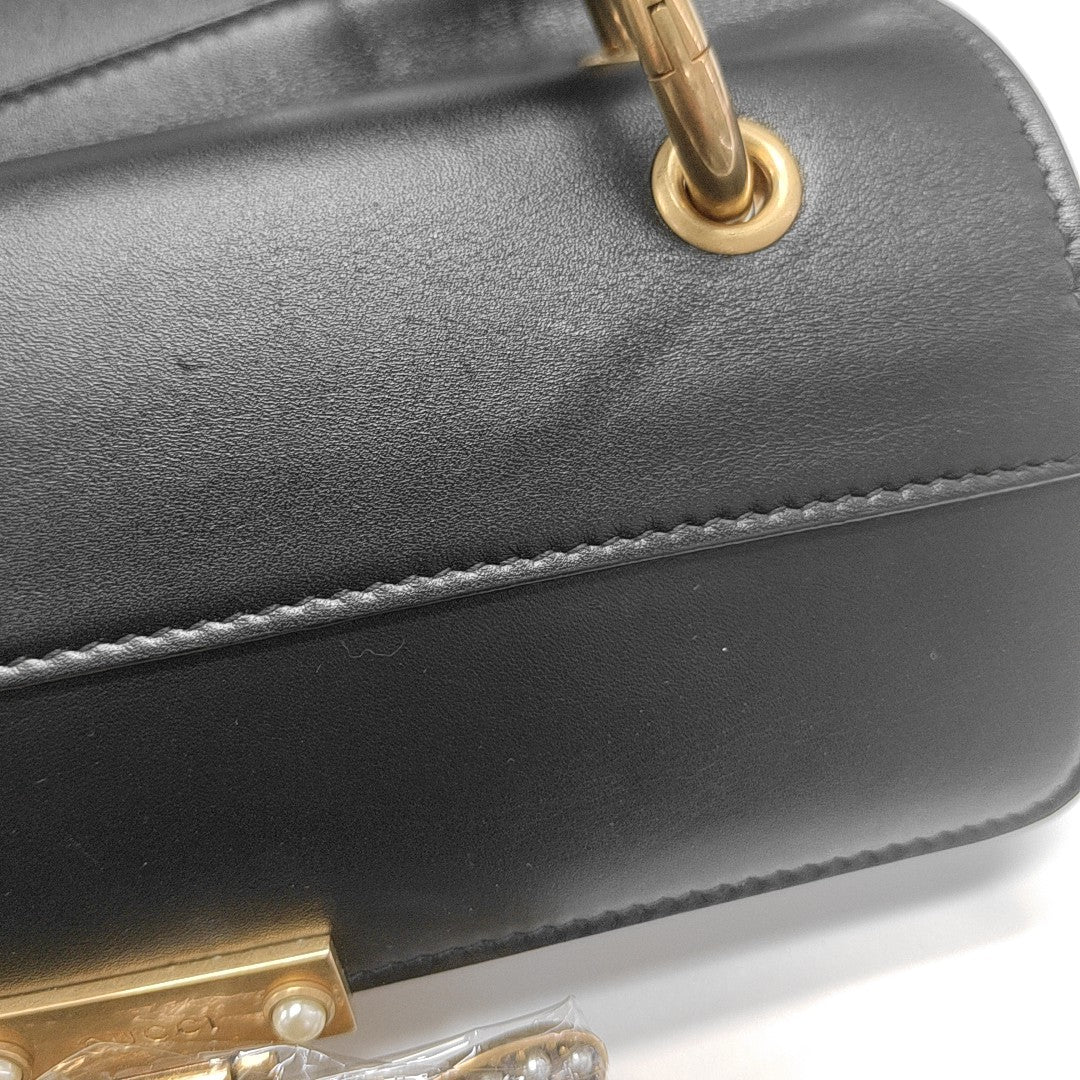 Queen Margaret Small Calfskin Black