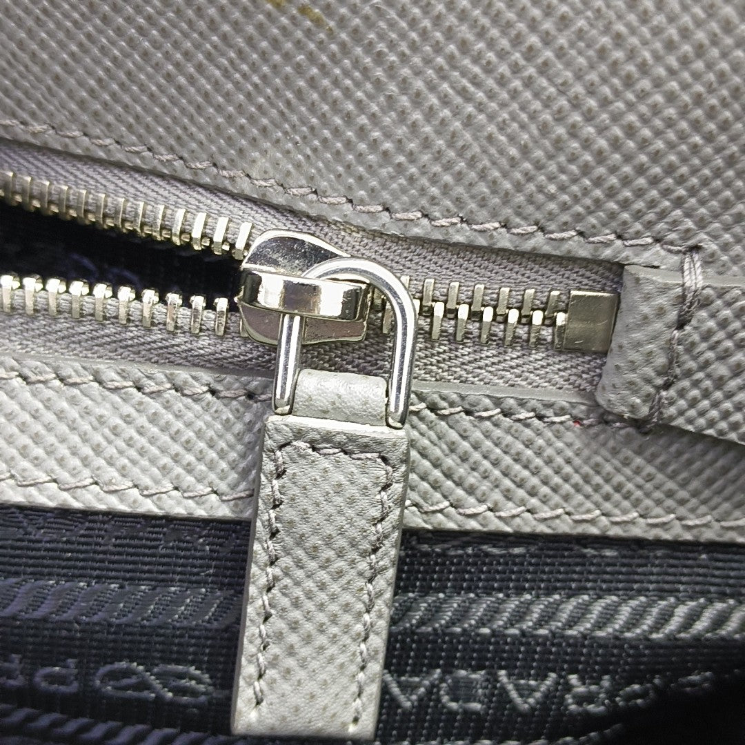 Galleria Large Saffiano Calfskin Gray