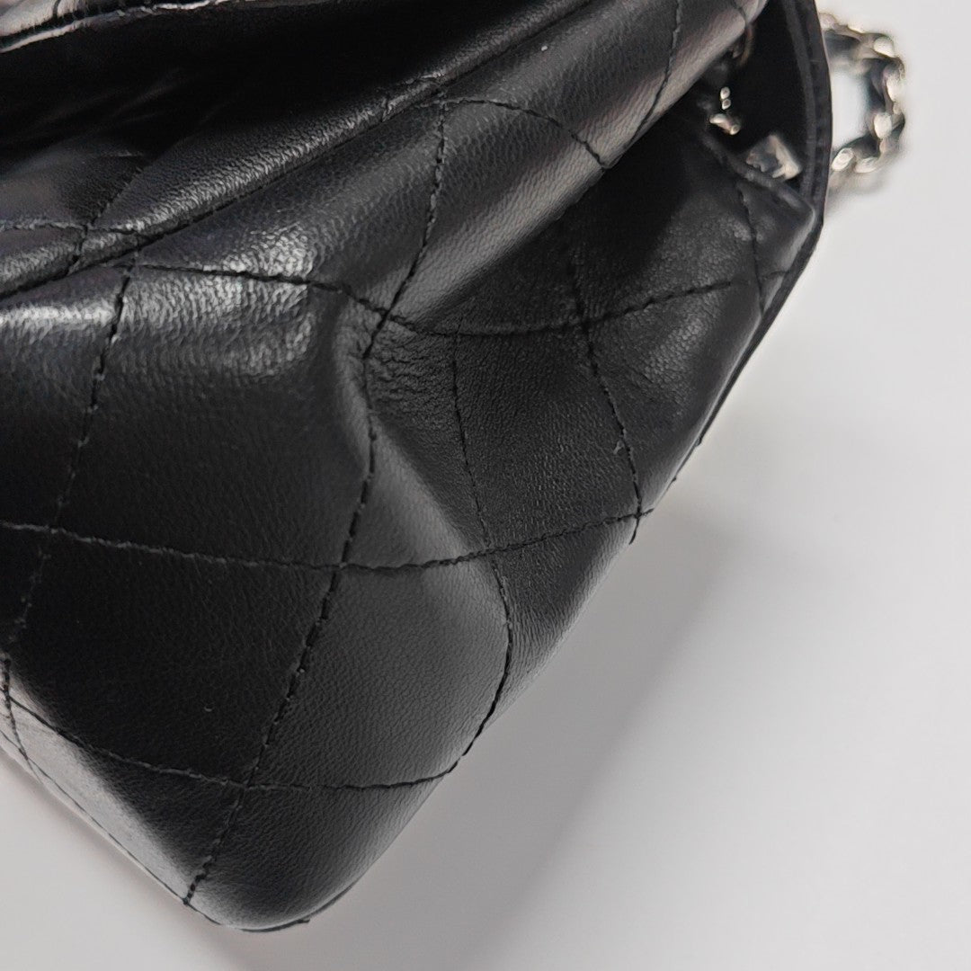 CLASSIC FLAP Mini Quilted Lambskin Black