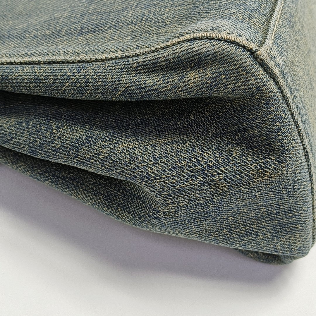 Canvas Medium Blue
