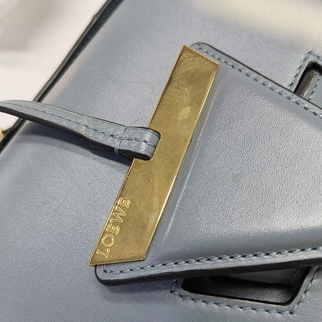 Barcelona Medium Calfskin Blue
