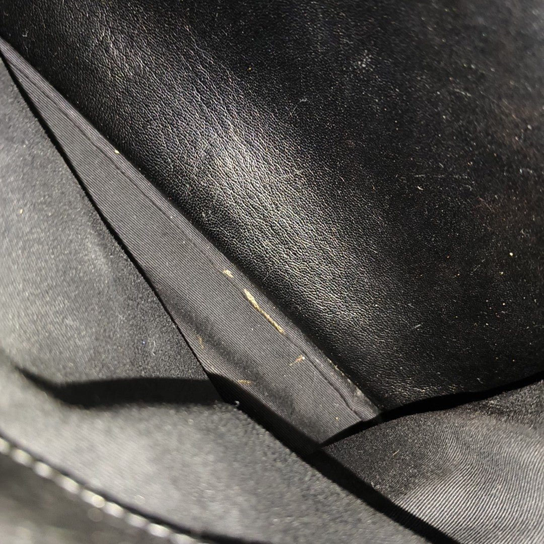 COLLEGE Large Chevron Lambskin Black