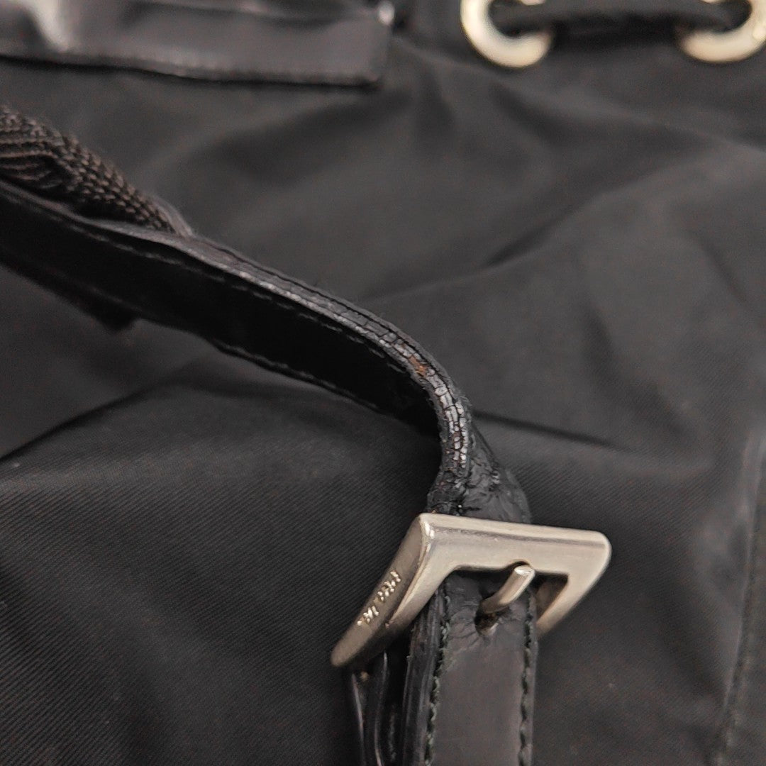 Vela Small Nylon Black