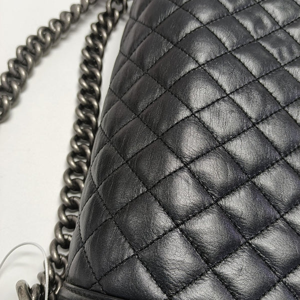 BOY CHANEL Medium Quilted Calfskin Black