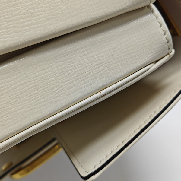 Stud Sign Calfskin White