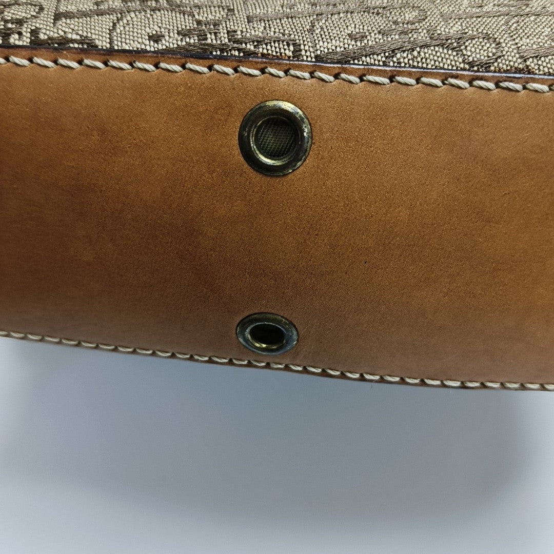 Street Chic Oblique Canvas Brown