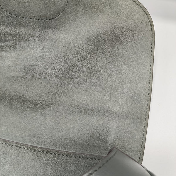 Bobby Medium Calfskin Blue