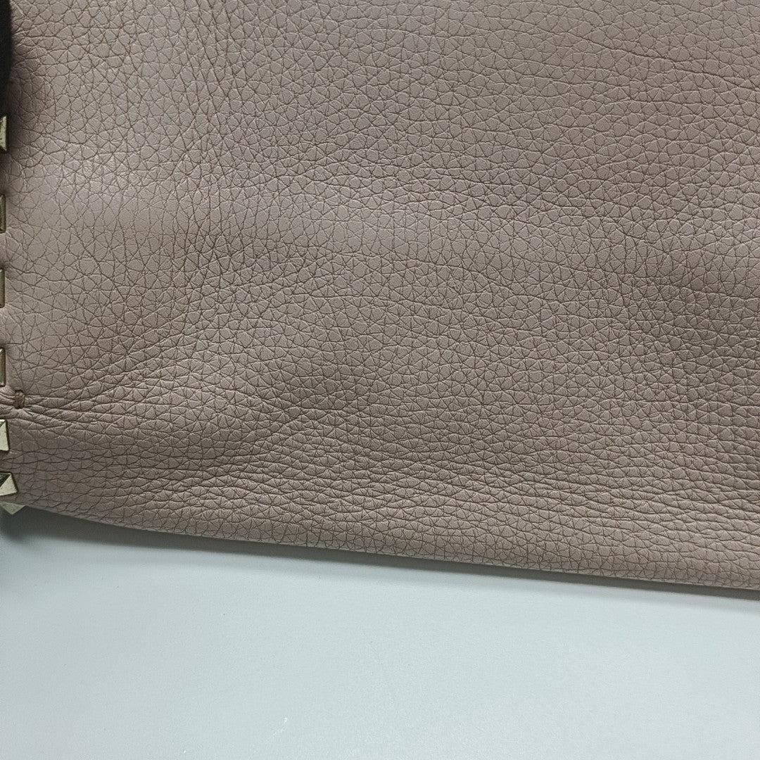 Rockstud Leather Pink