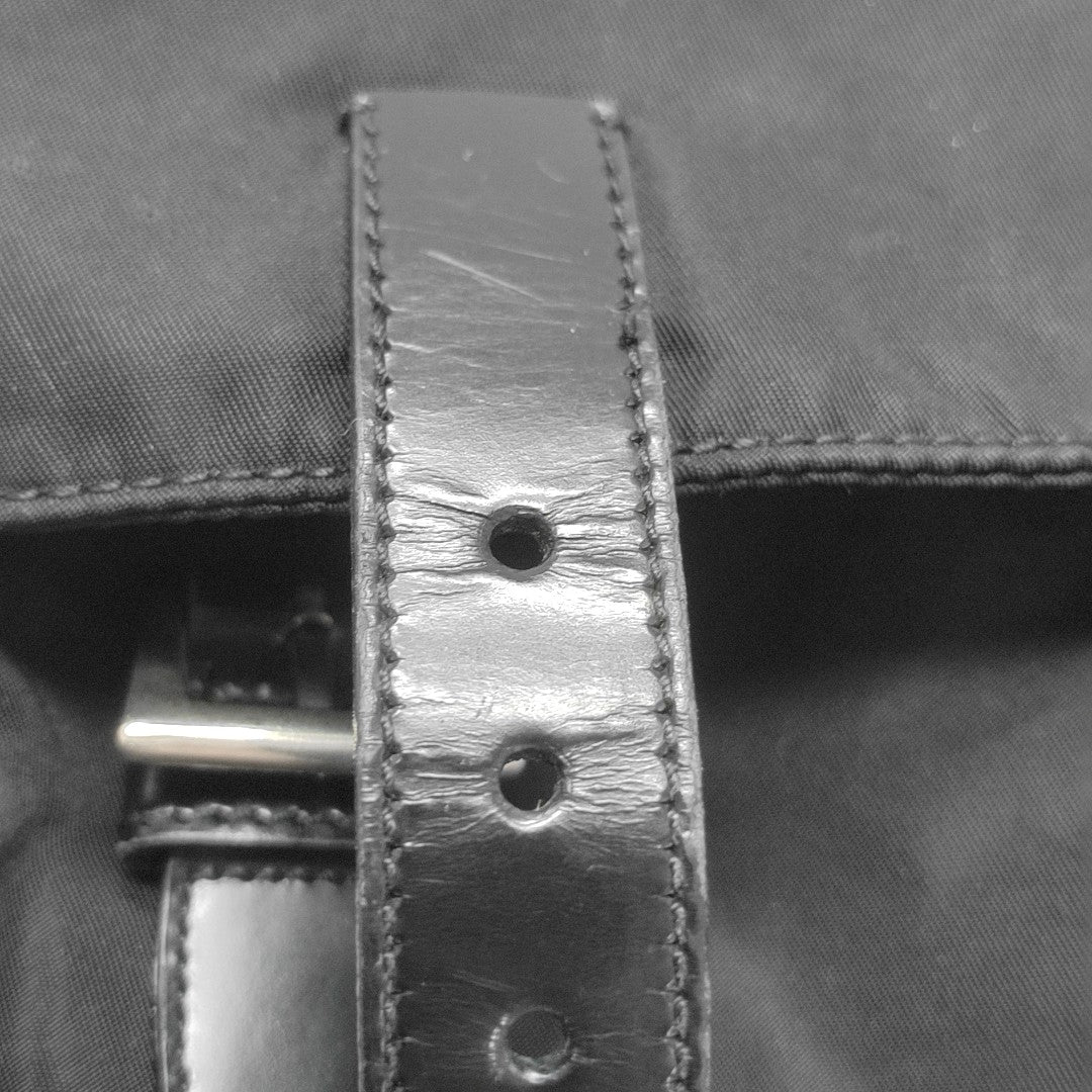 Vela Messenger Bag Nylon Black