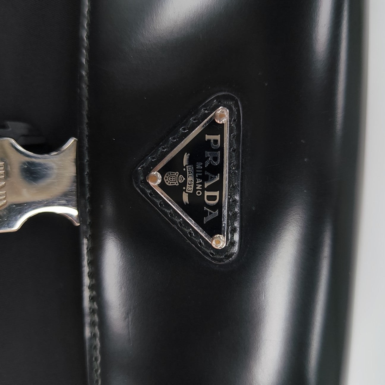 Nylon Calfskin Black