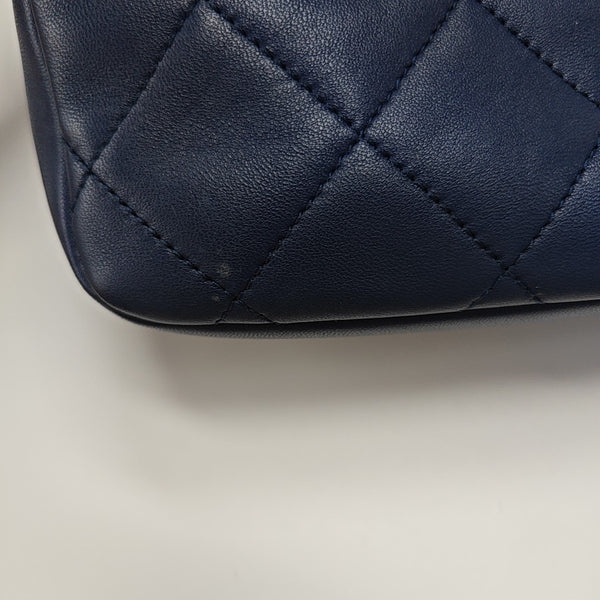 IN THE LOOP Quilted Lambskin Blue