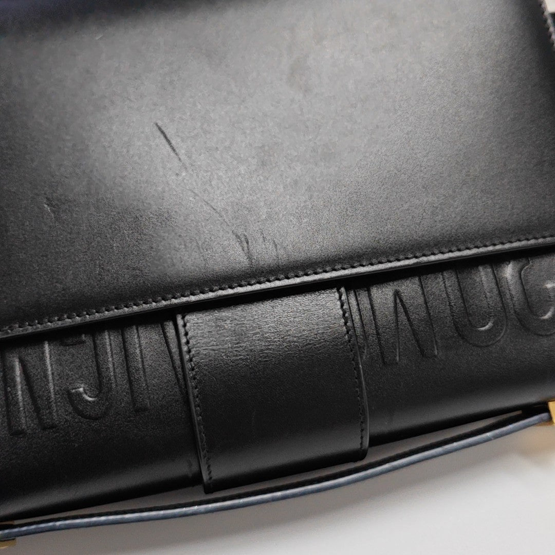 30 Montaigne Calfskin Black