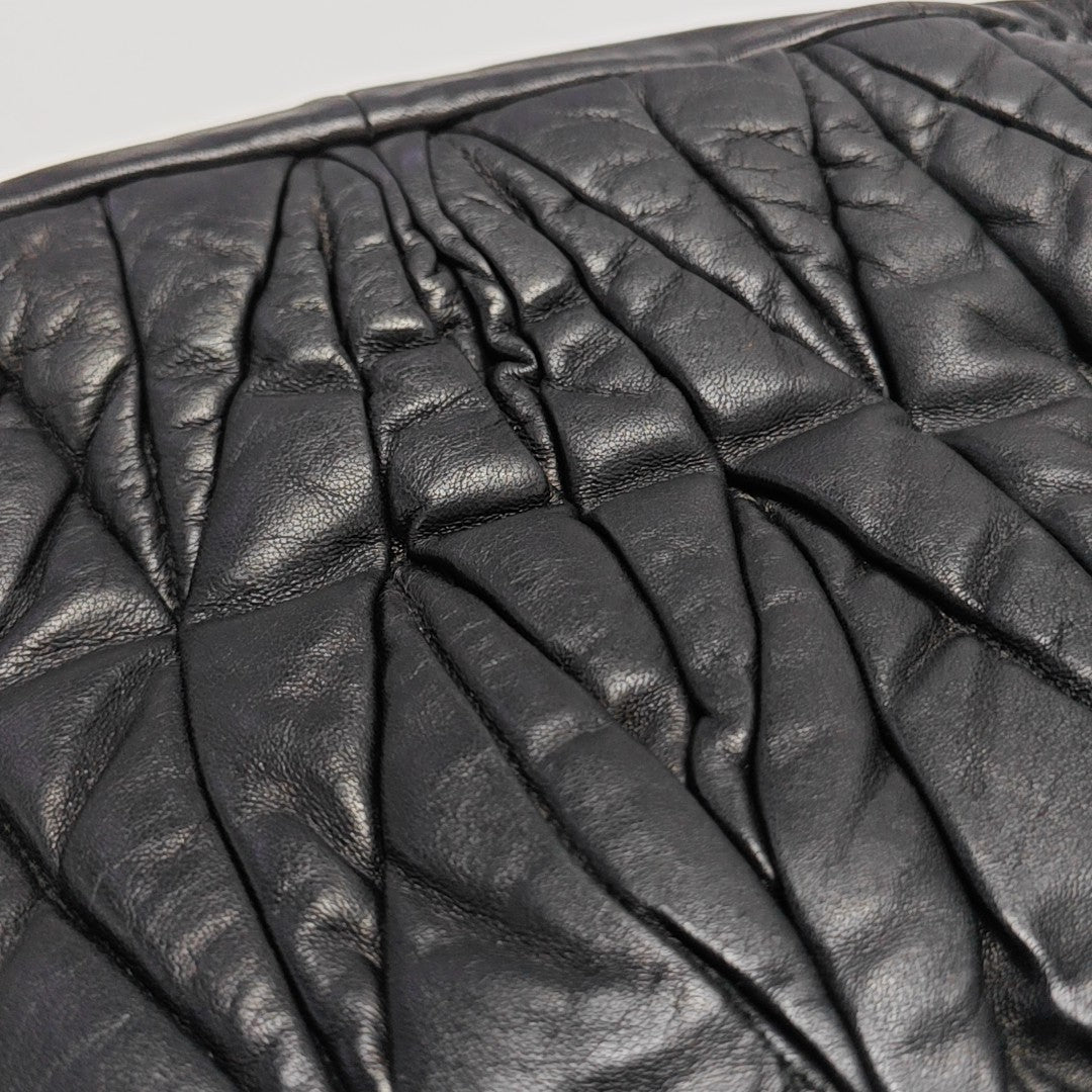 Miu Coffer Quilted Lambskin Black