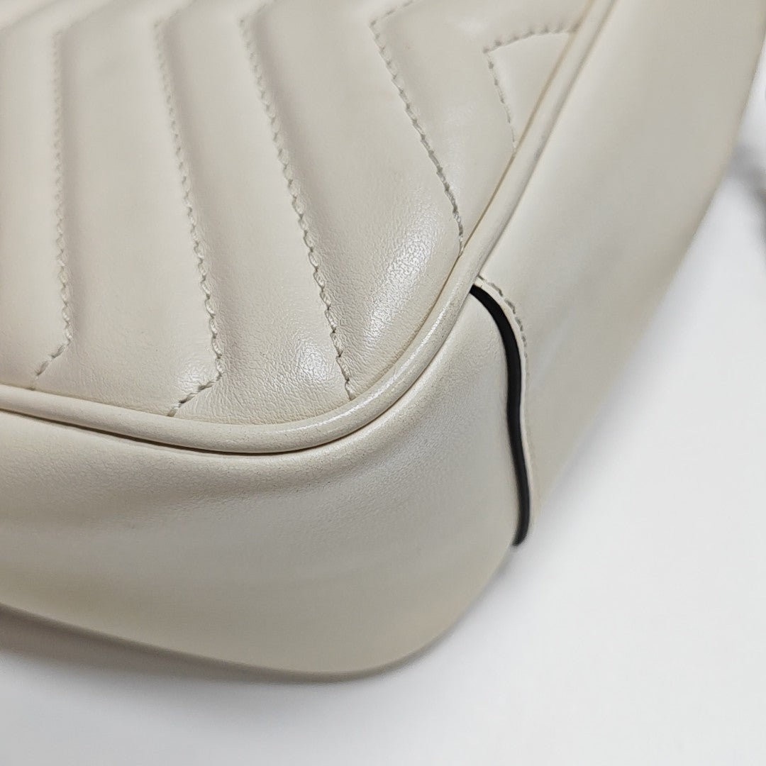 GG Marmont Medium Quilted Calfskin White