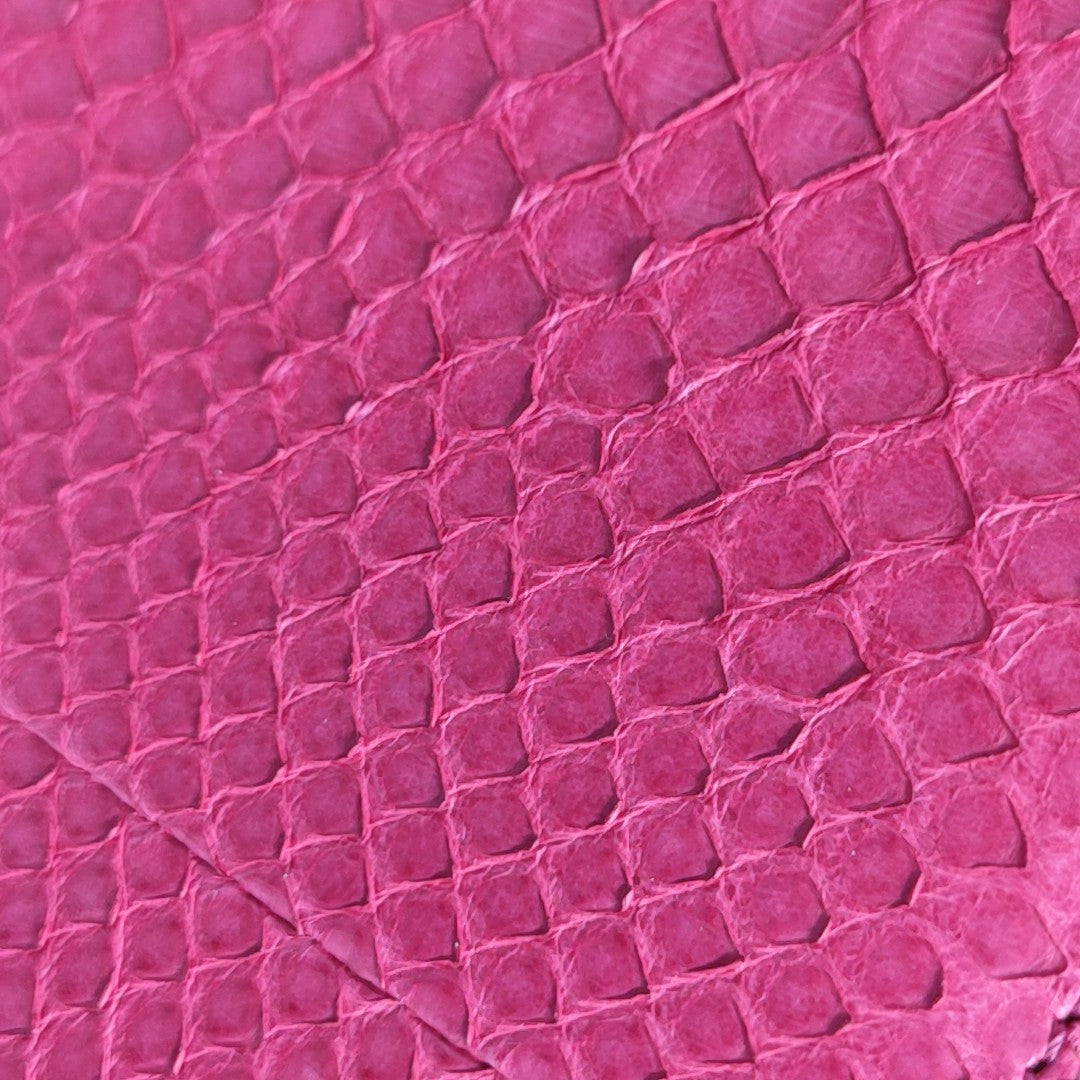 TRAPEZE Medium Python Pink