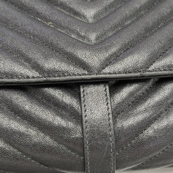 COLLEGE Medium Chevron Lambskin Black
