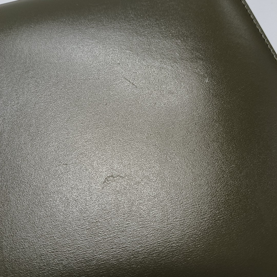 CLASSIC BOX Medium Calfskin Green