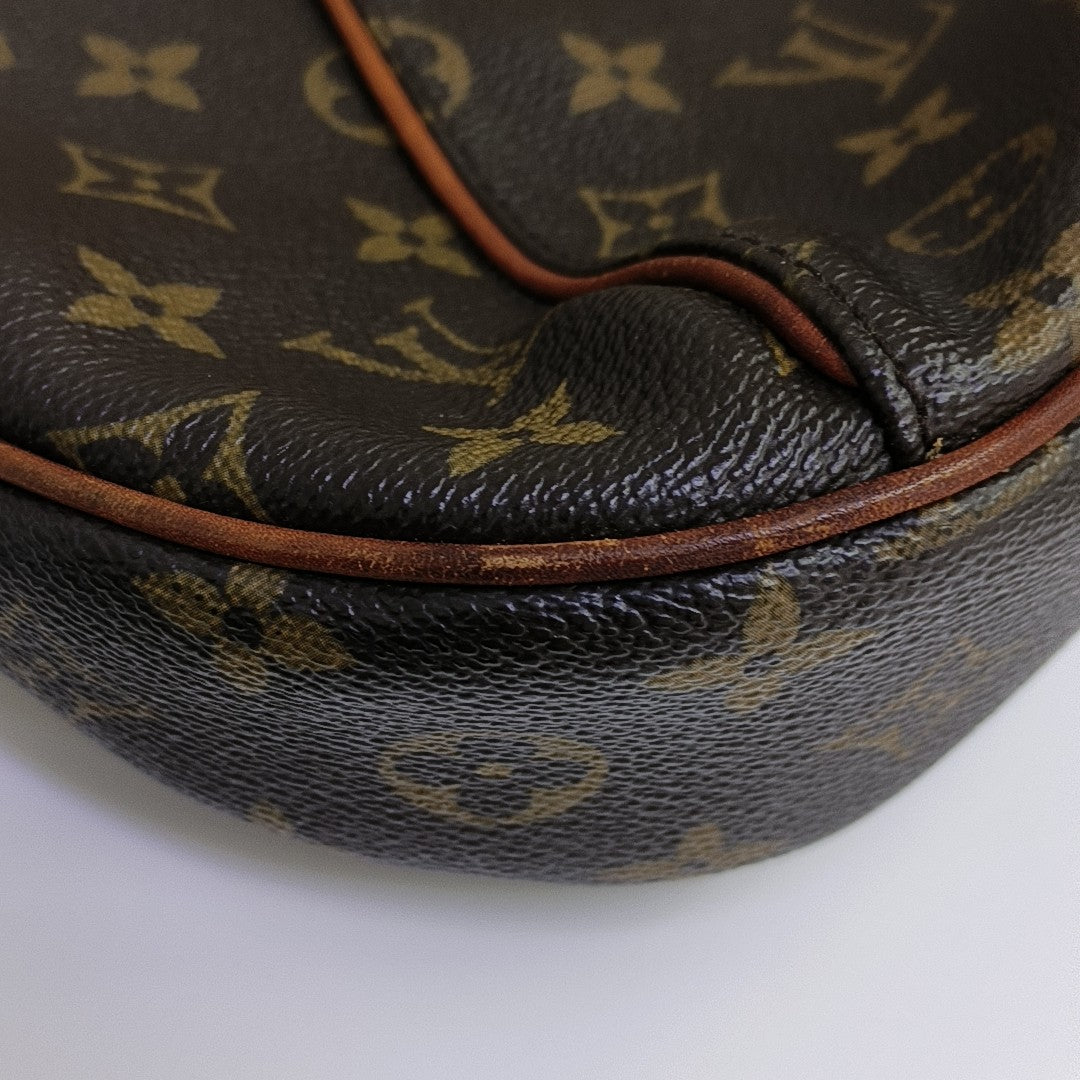 VINTAGE THAMES GM Monogram Coated Canvas Brown