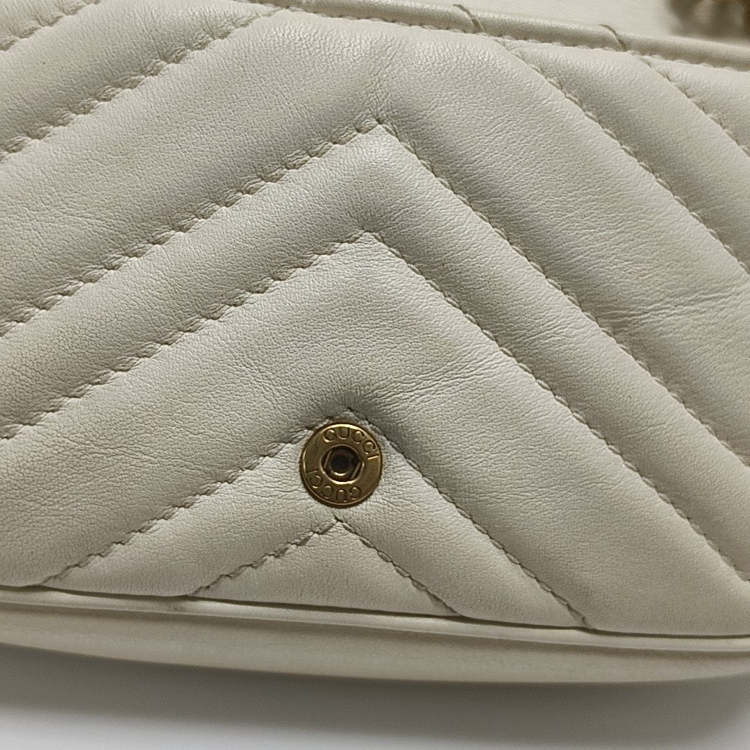 GG Marmont Mini Piel de Becerro Acolchada Blanca