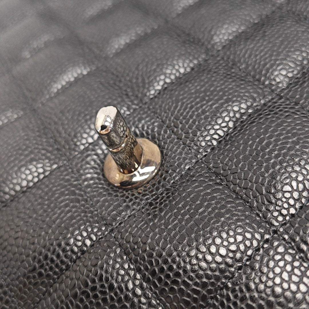 Quilted Grained Calfskin Shoulder Bag Large Black