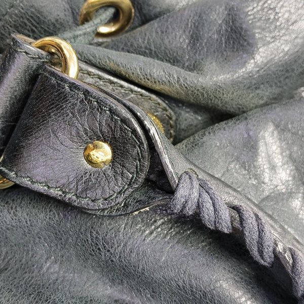 Pompon Bag Calfskin Black