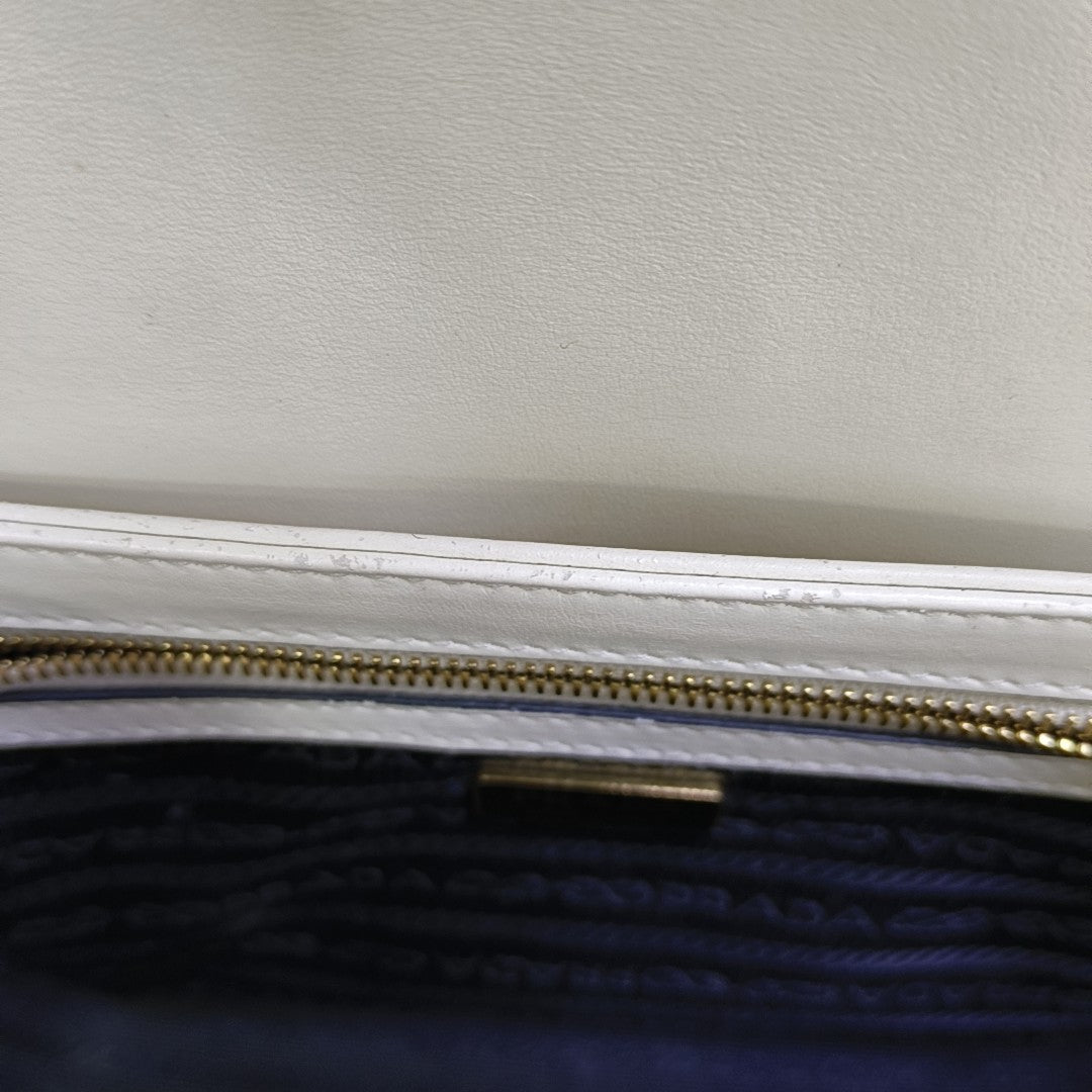 Emblème Calfskin White