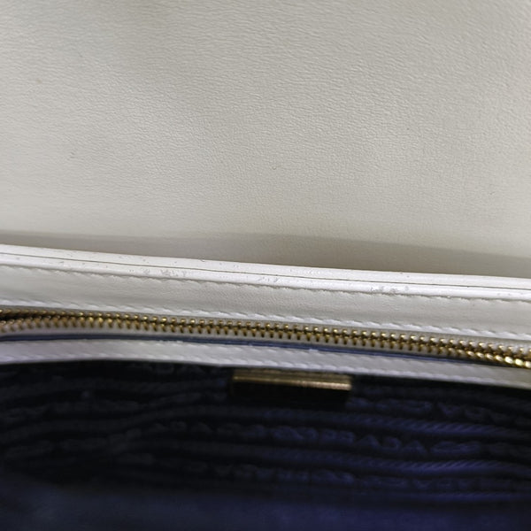 Emblème Calfskin White