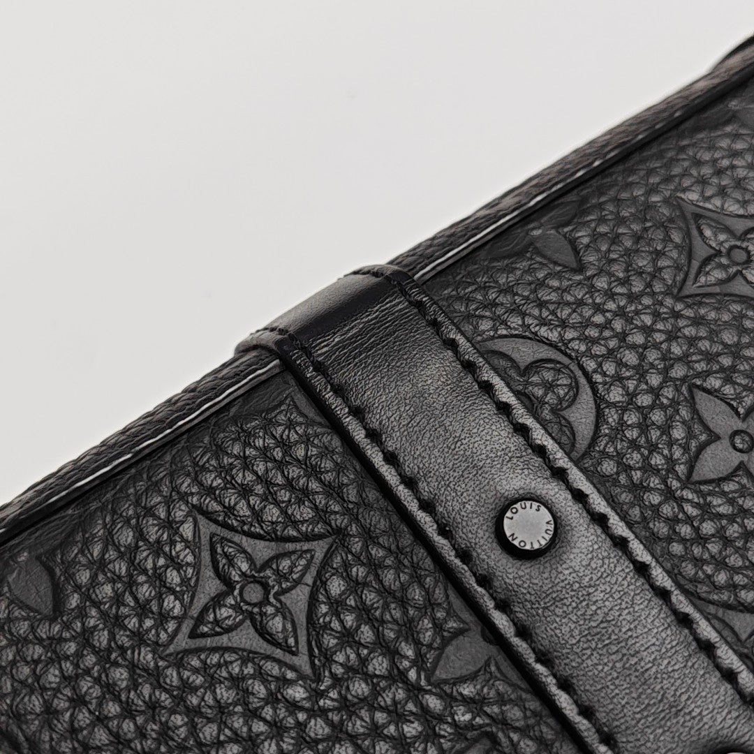 TRUNK PM Calfskin Black