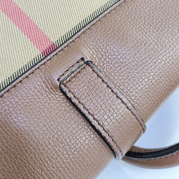 Milverton Canvas Beige