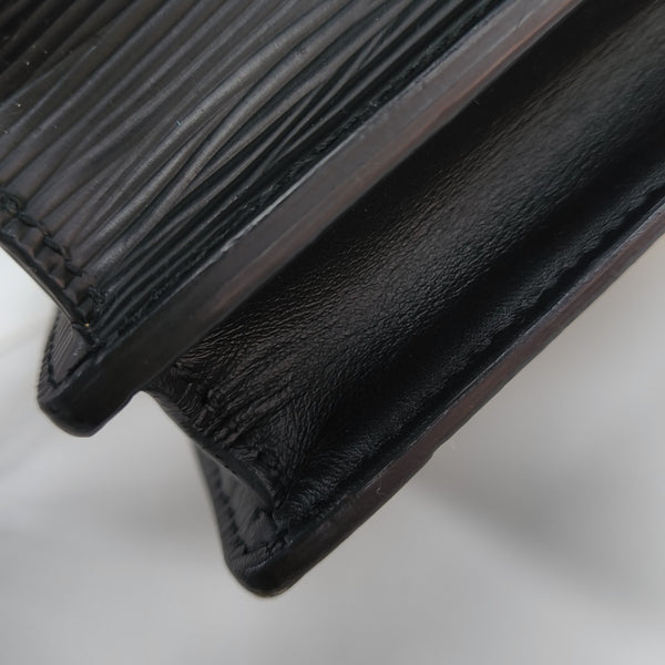 TRUNK Epi Black