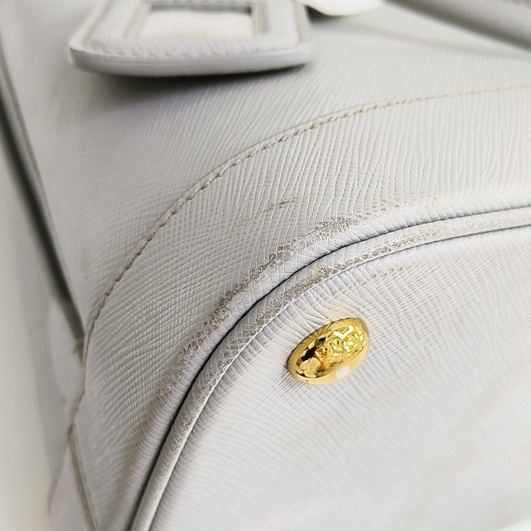 Promenade Saffiano Calfskin Gray