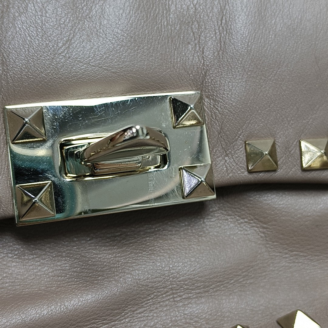Rockstud Calfskin Pink
