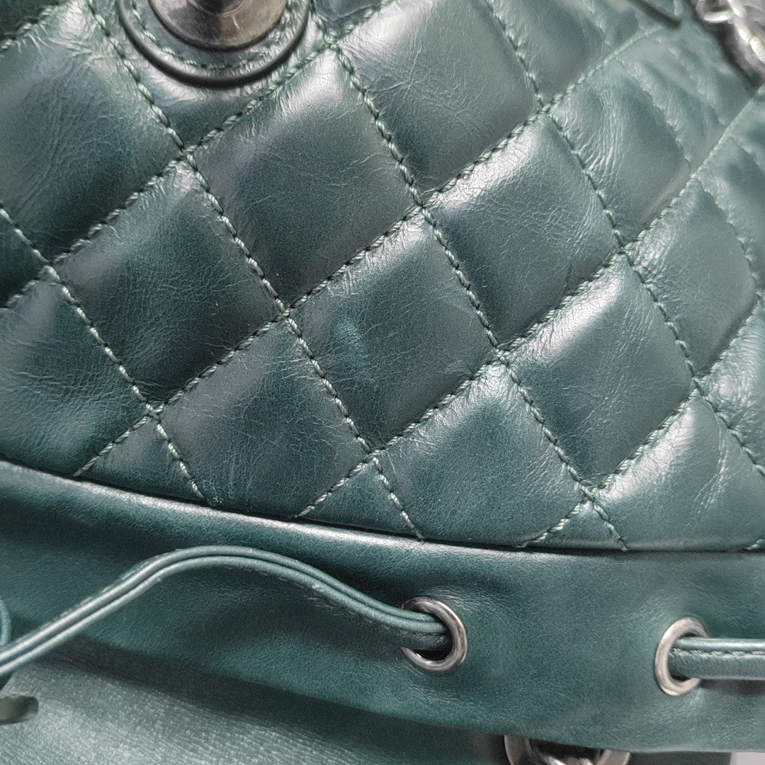 URBAN SPIRIT Quilted Calfskin Green