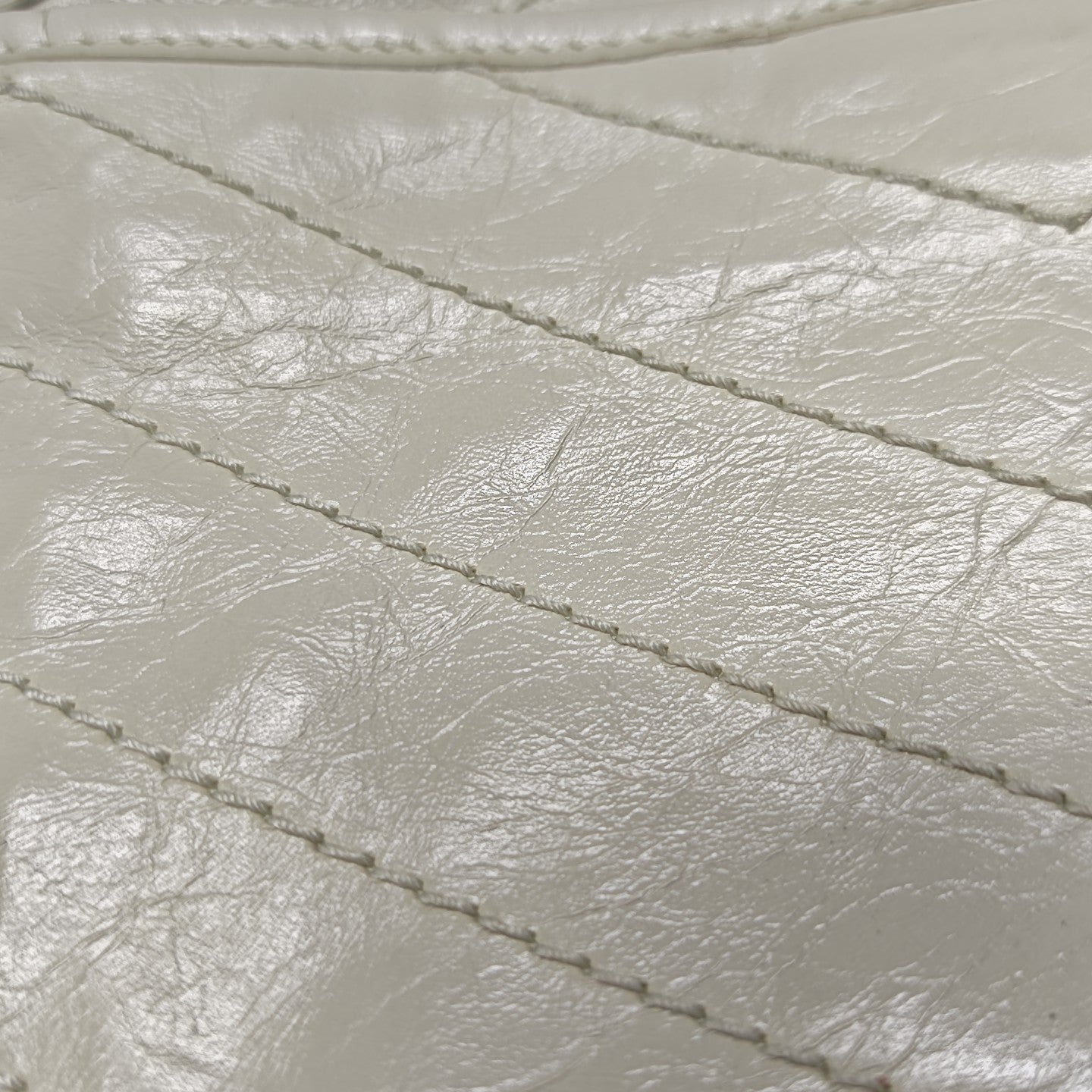 NIKI Small Chevron Calfskin White