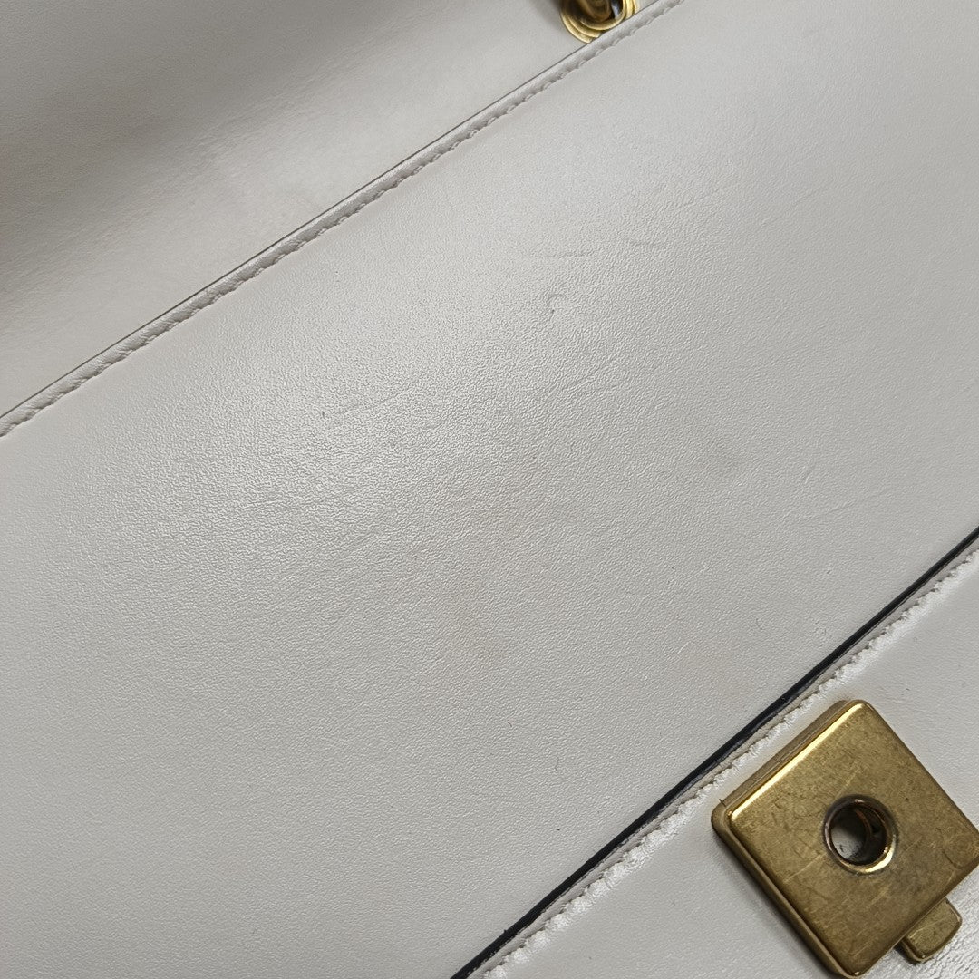 Queen Margaret Small Calfskin White
