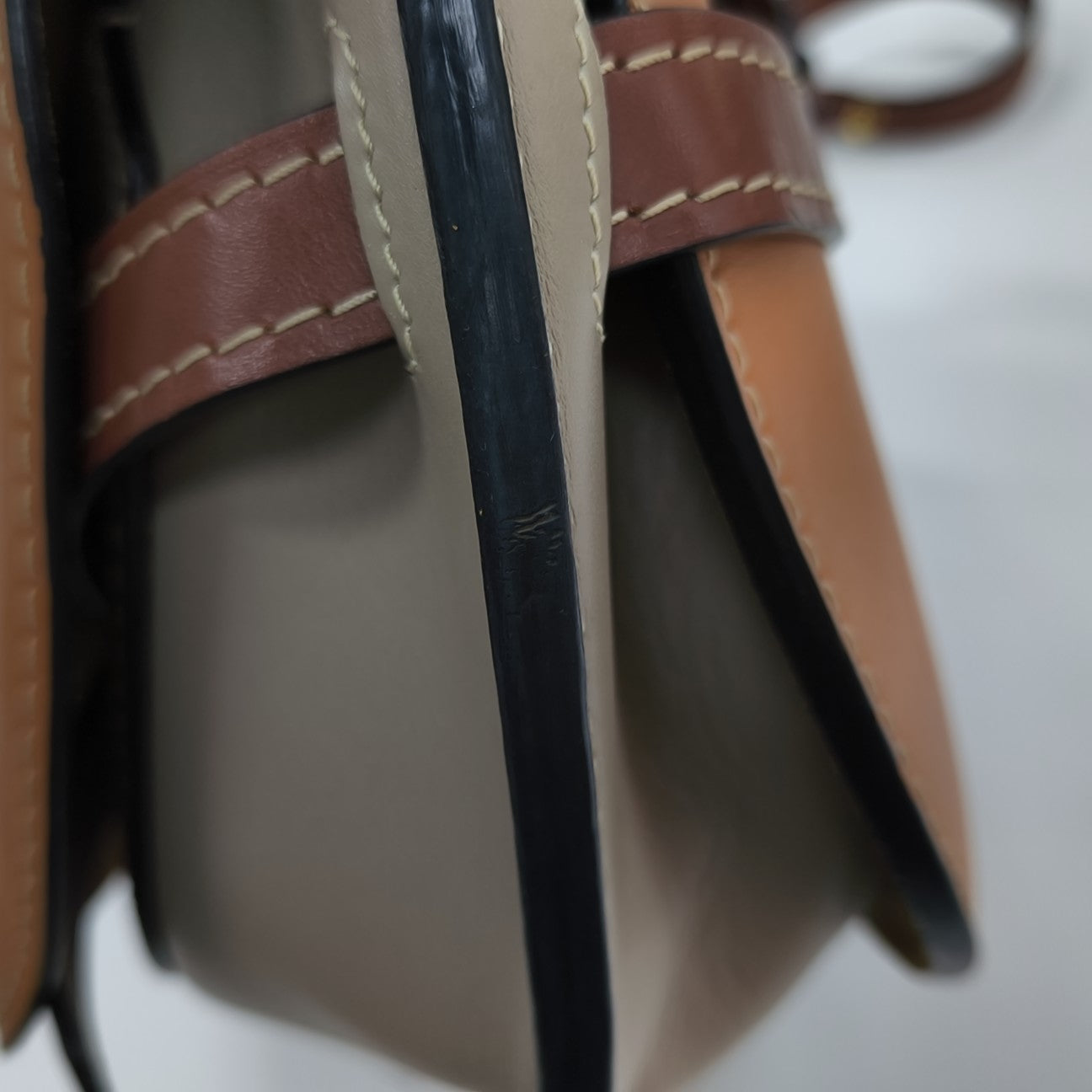 Gate Small Calfskin Brown