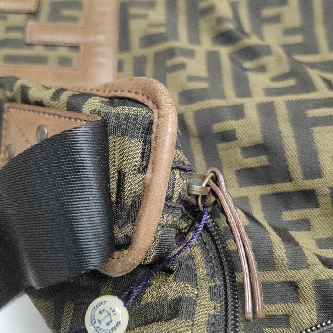 Canvas Shoulder Bag Brown