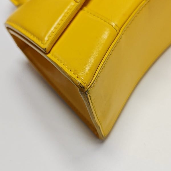 Hourglass XS Calfskin Yellow