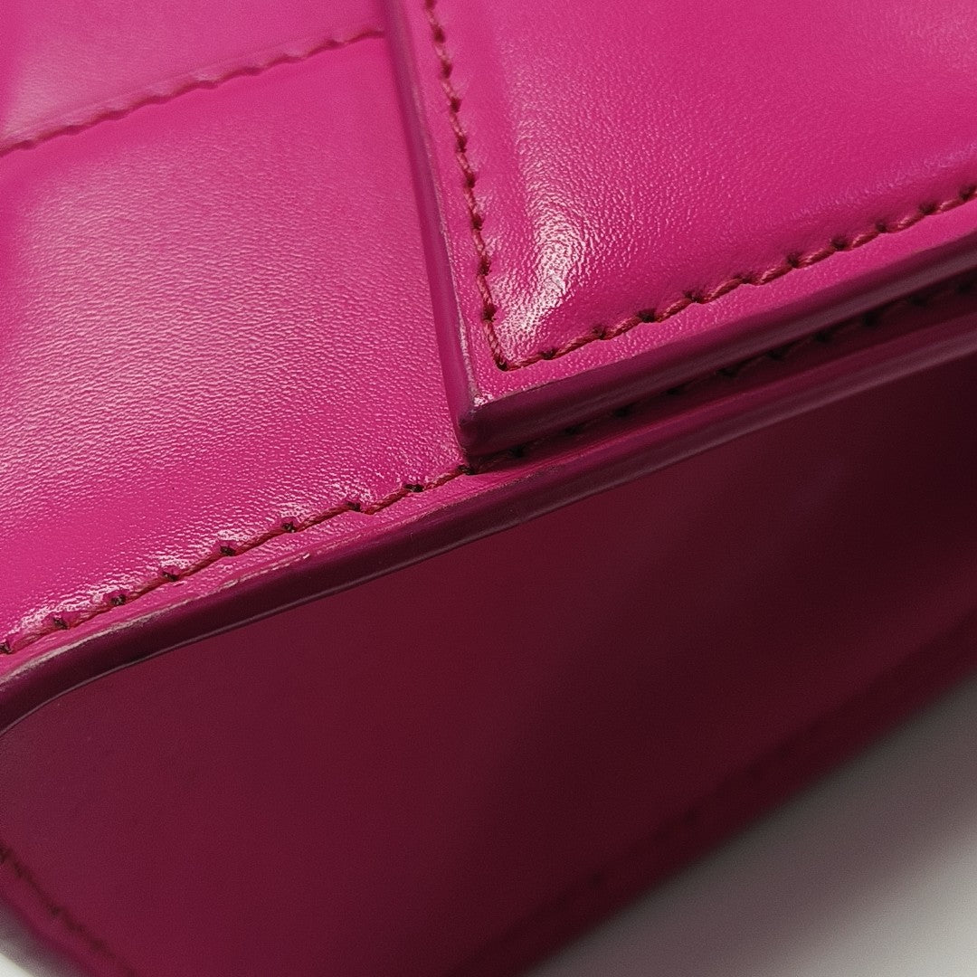 Hourglass XS Quilted Calfskin Red