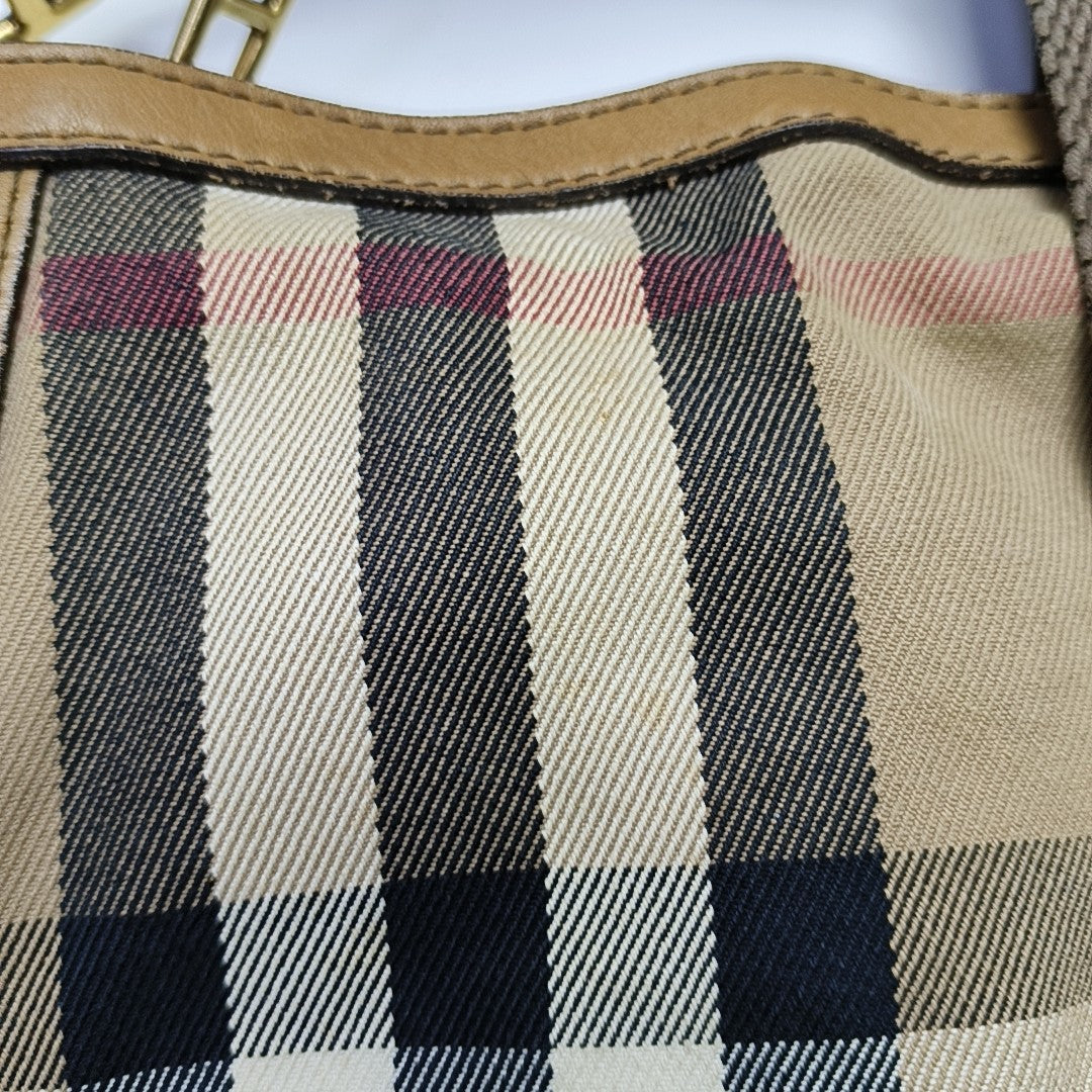 Canvas Brown