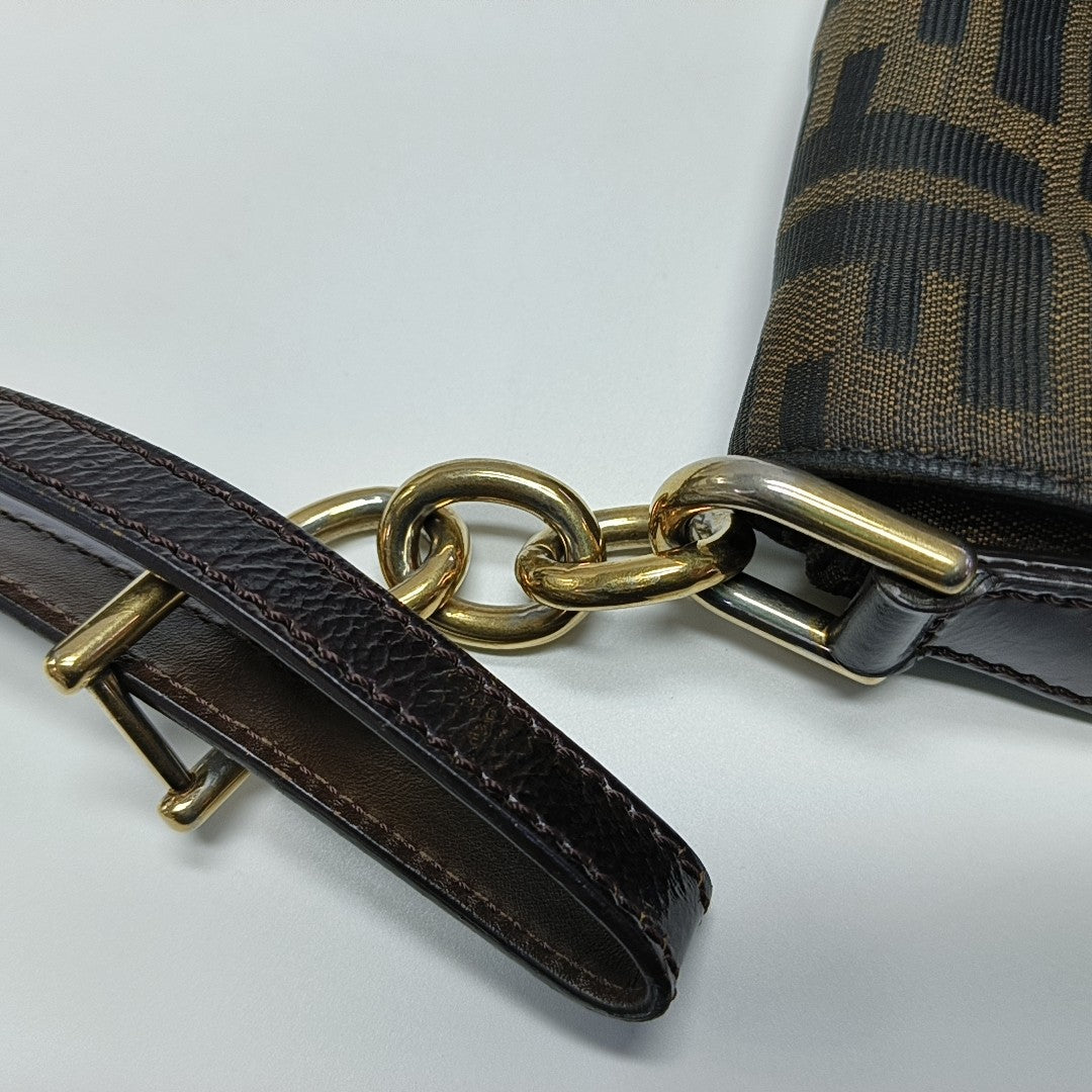 Mia Canvas Brown